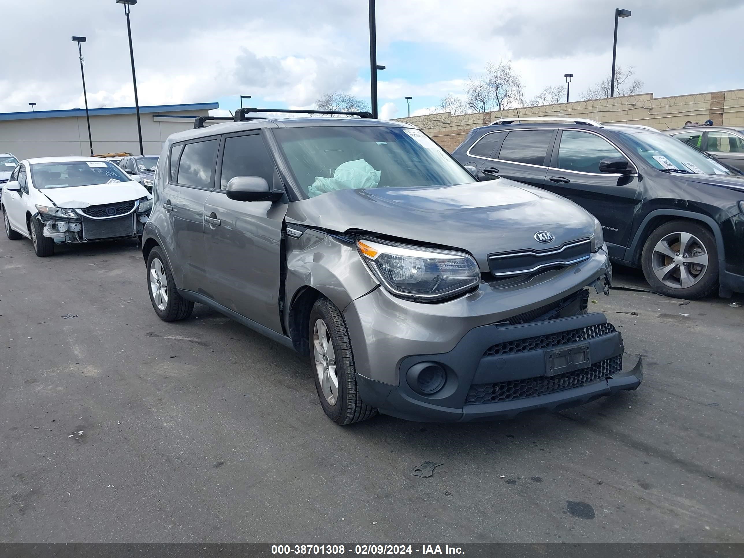 KIA SOUL 2018 kndjn2a28j7614921