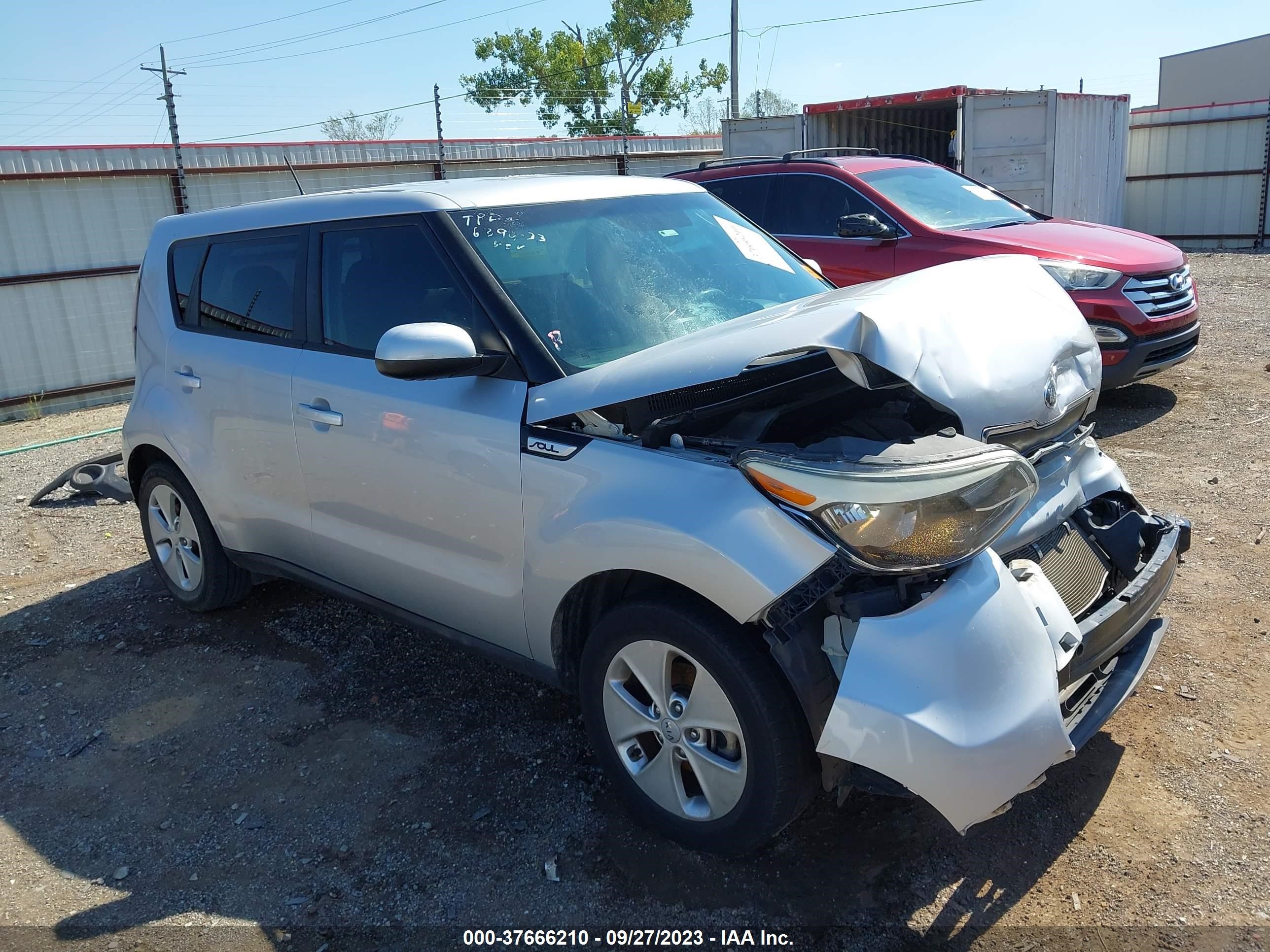 KIA SOUL 2015 kndjn2a29f7800183