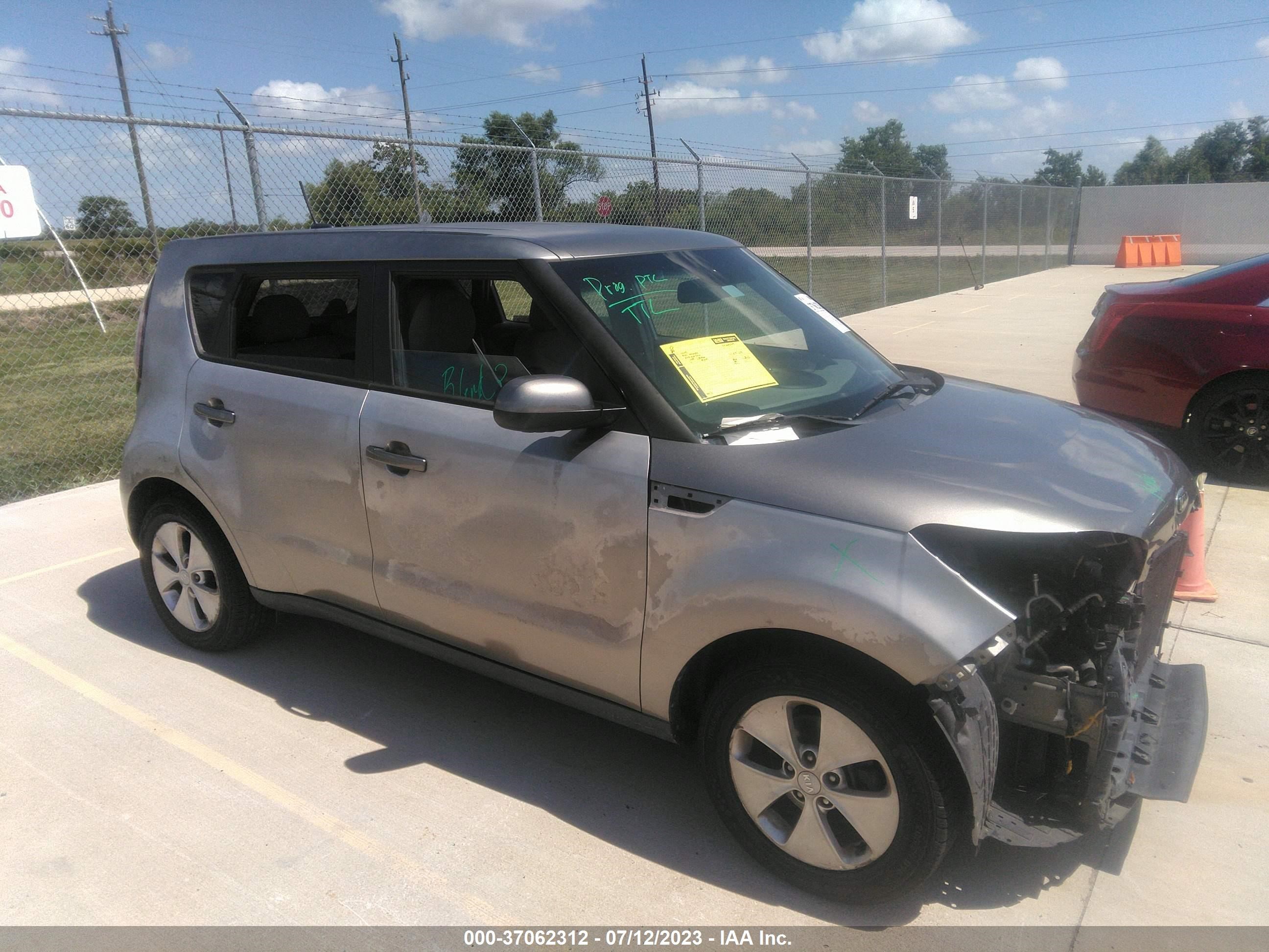 KIA SOUL 2015 kndjn2a2xf7123015