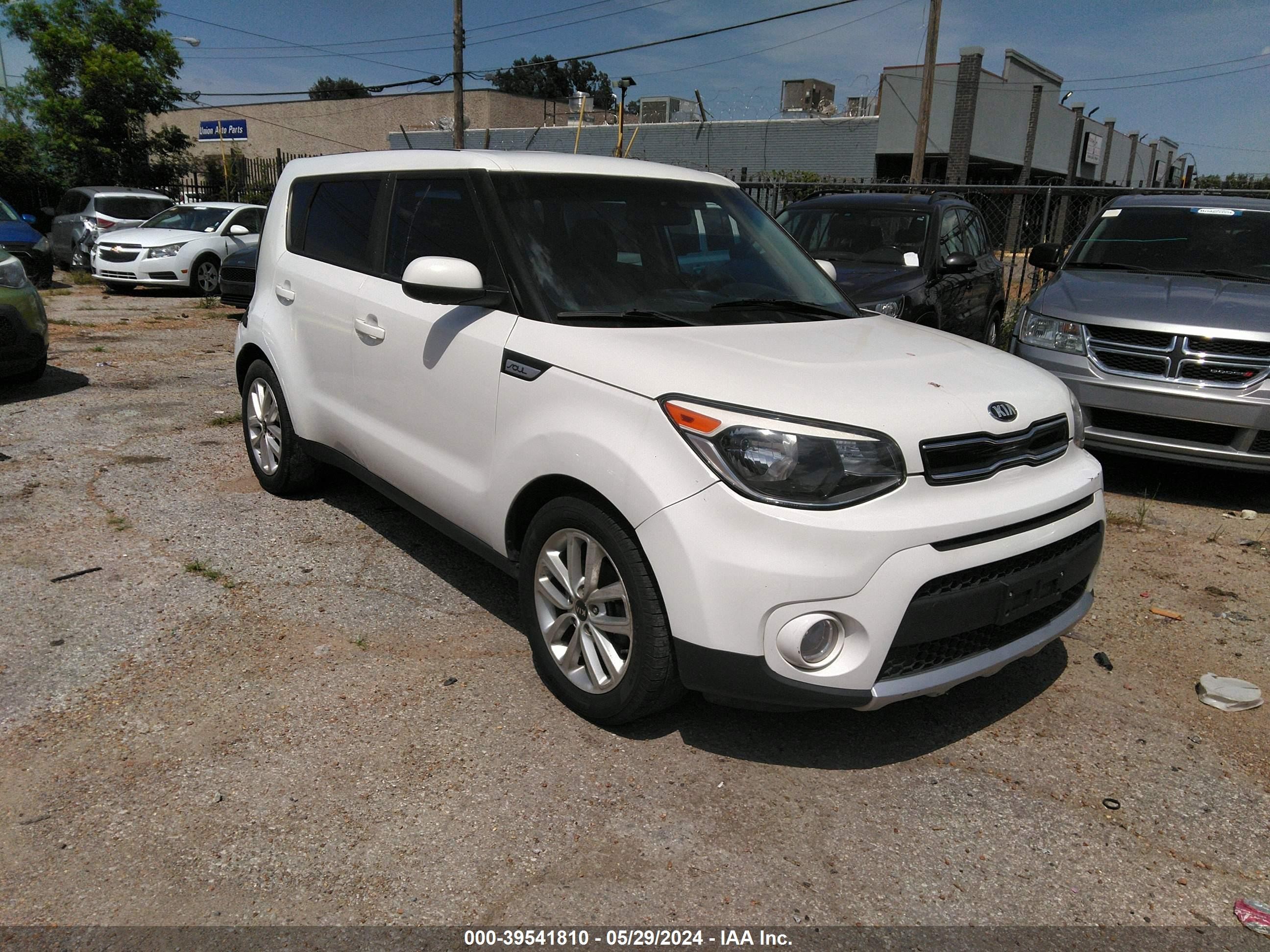 KIA SOUL 2017 kndjp3a50h7476084