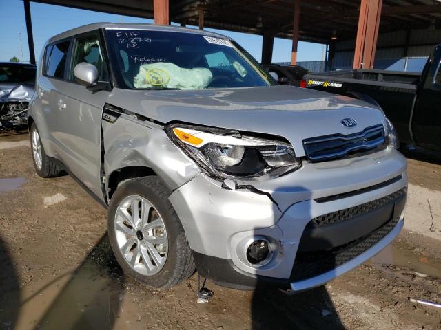 KIA SOUL + 2018 kndjp3a50j7576353