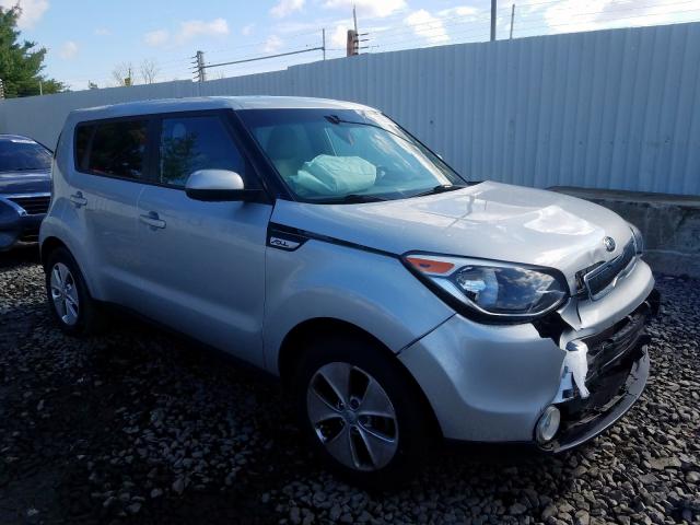 KIA SOUL + 2016 kndjp3a51g7848790