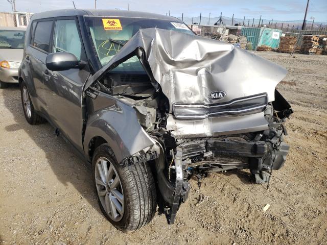 KIA SOUL + 2018 kndjp3a51j7528487