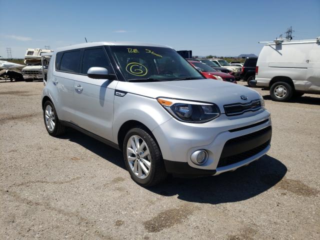 KIA SOUL + 2018 kndjp3a51j7563594