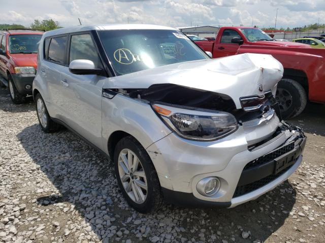 KIA SOUL + 2018 kndjp3a51j7595462