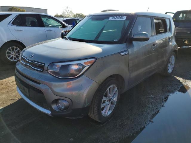 KIA SOUL + 2018 kndjp3a51j7619579