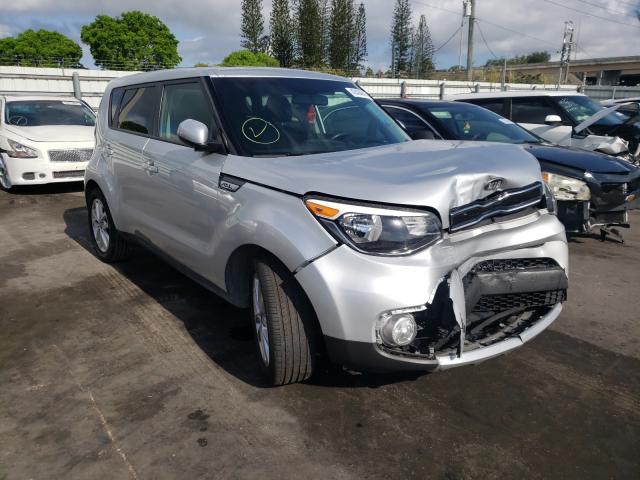 KIA SOUL + 2018 kndjp3a52j7509527