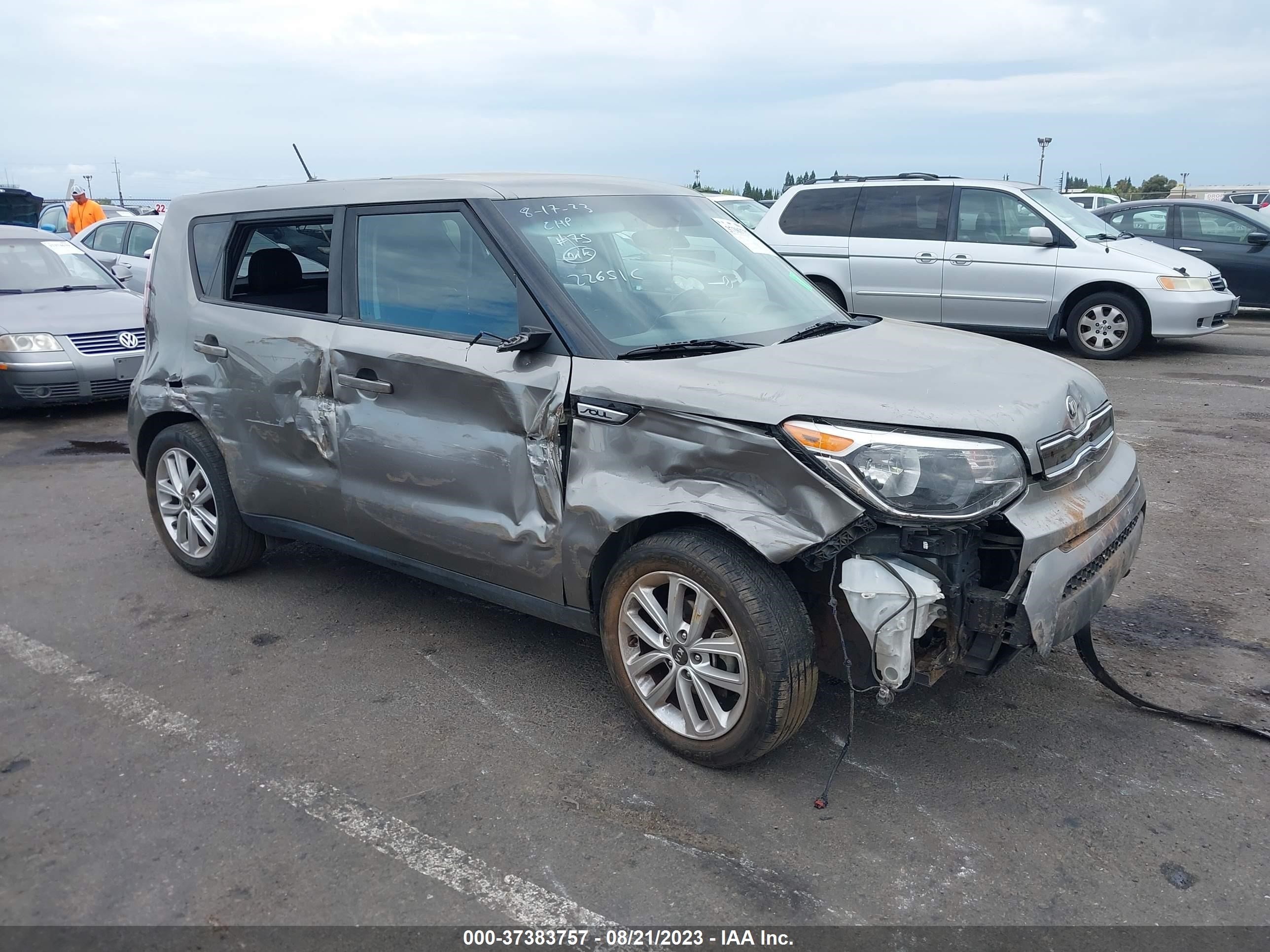 KIA SOUL 2018 kndjp3a52j7574071