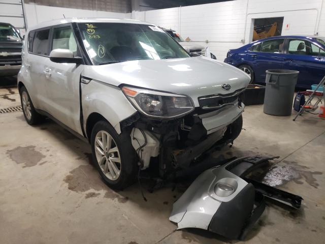 KIA SOUL + 2019 kndjp3a52k7666167