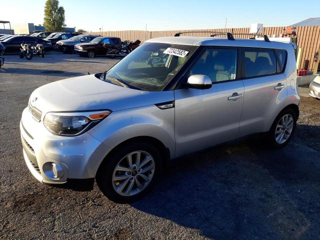 KIA SOUL + 2017 kndjp3a53h7415957