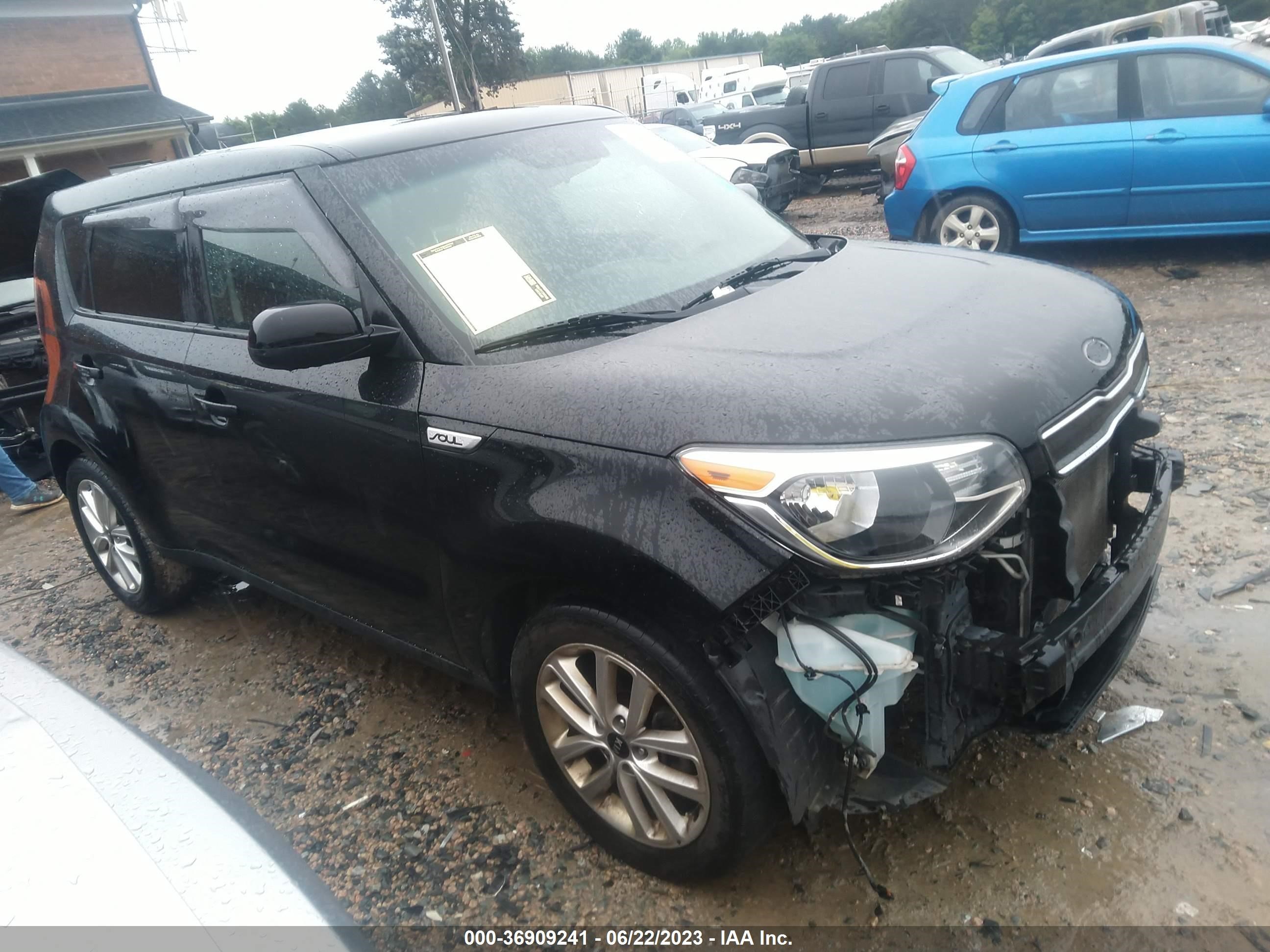 KIA SOUL 2017 kndjp3a53h7422987