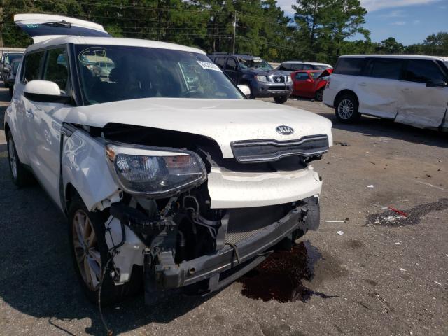 KIA SOUL + 2017 kndjp3a53h7427929