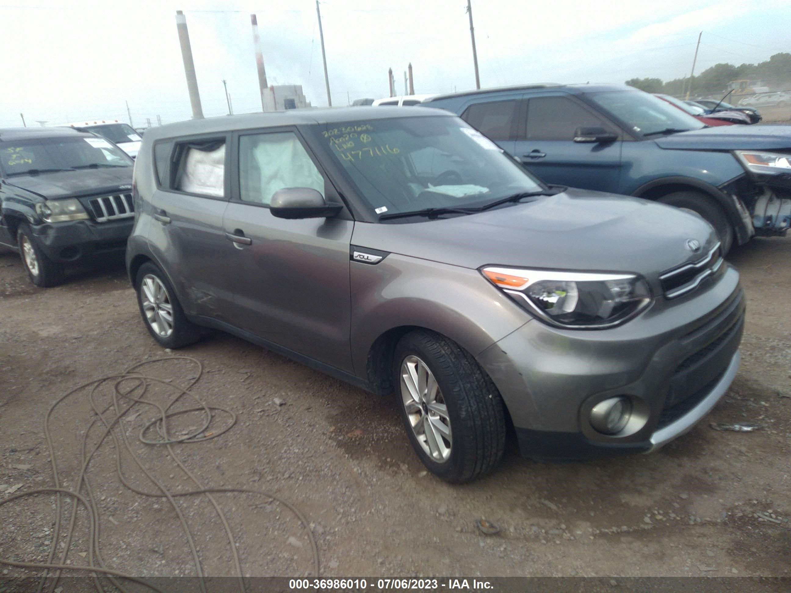 KIA SOUL 2017 kndjp3a53h7477116