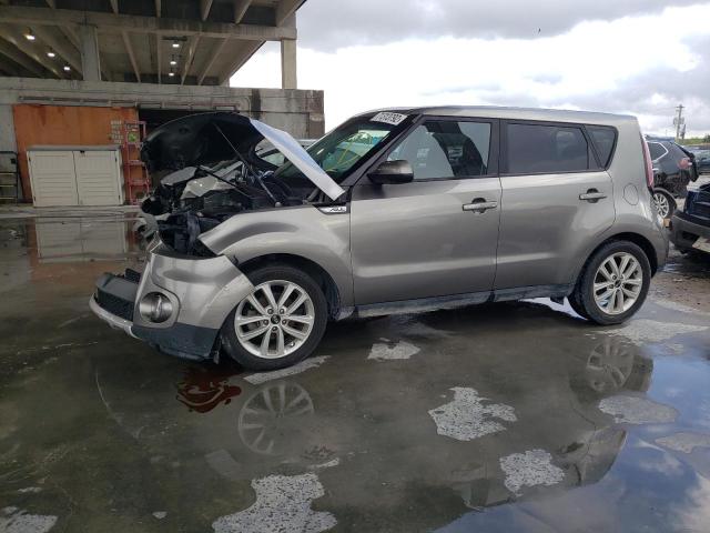 KIA SOUL + 2018 kndjp3a53j7521038