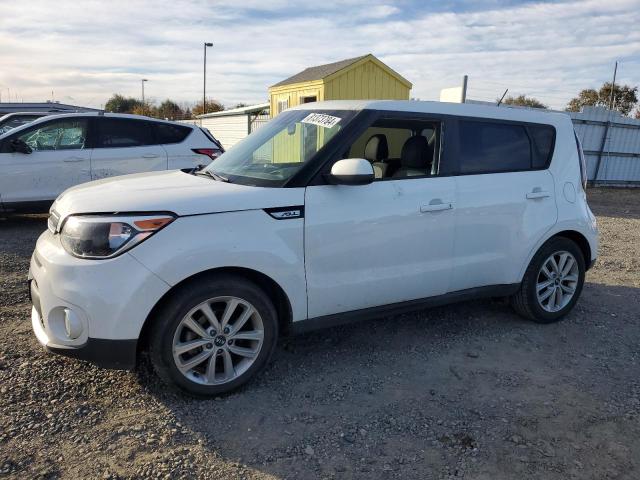 KIA SOUL + 2017 kndjp3a54h7458798