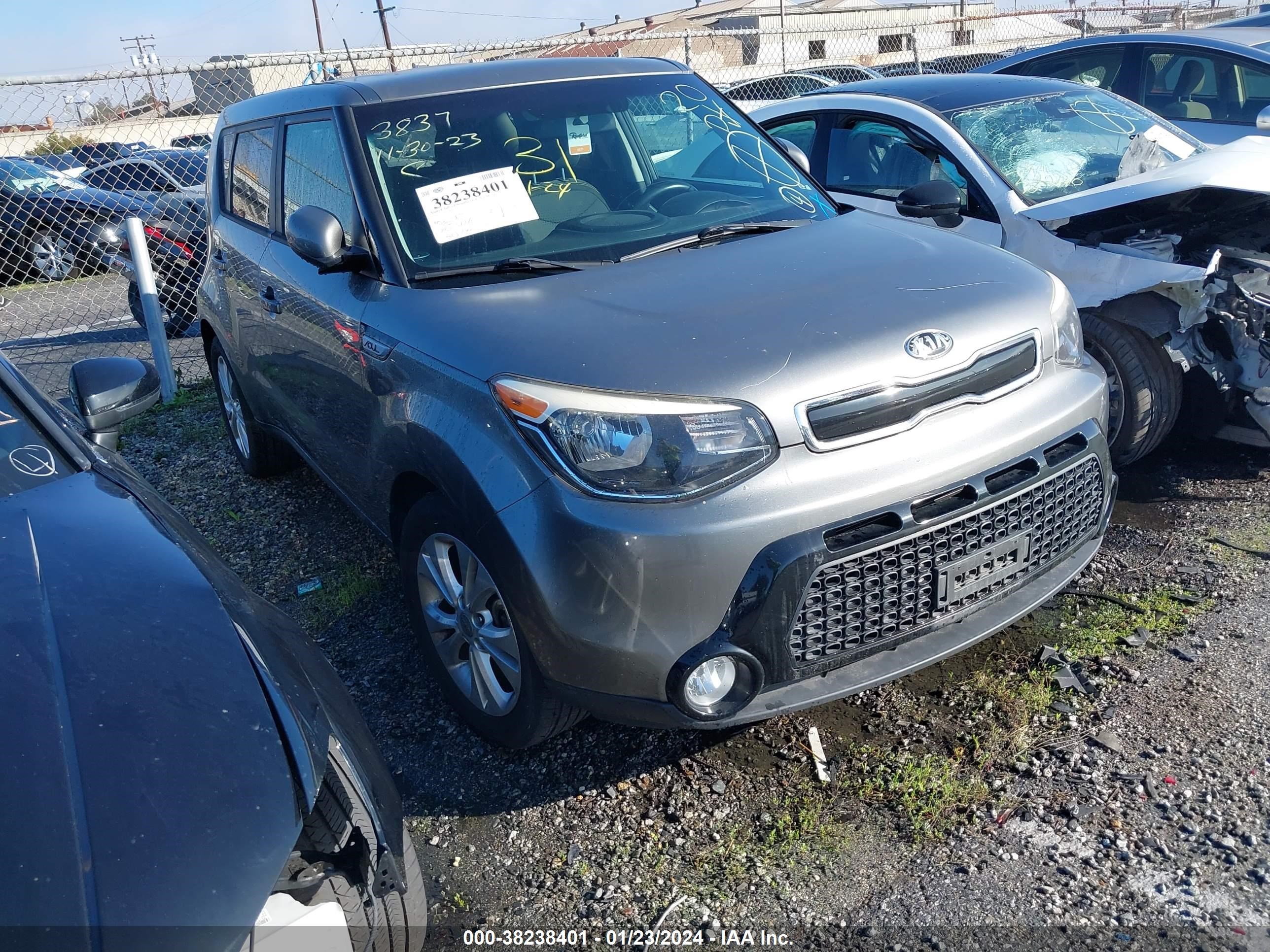 KIA SOUL 2016 kndjp3a55g7317740