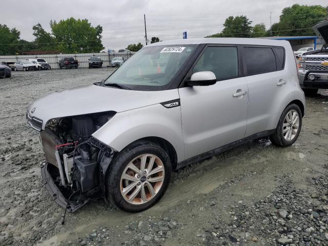 KIA SOUL + 2017 kndjp3a55h7417838