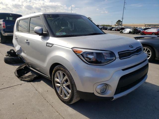 KIA SOUL + 2017 kndjp3a55h7418231