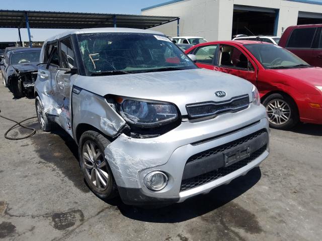 KIA SOUL + 2017 kndjp3a55h7418777