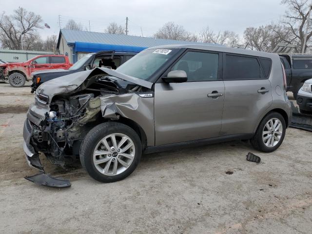 KIA SOUL + 2017 kndjp3a55h7434686