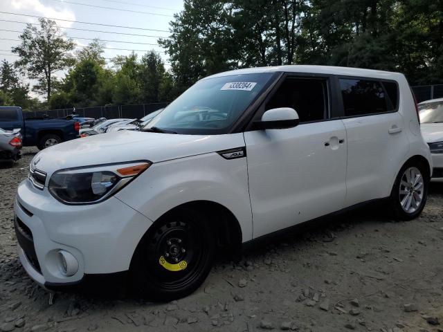 KIA SOUL + 2017 kndjp3a55h7504316