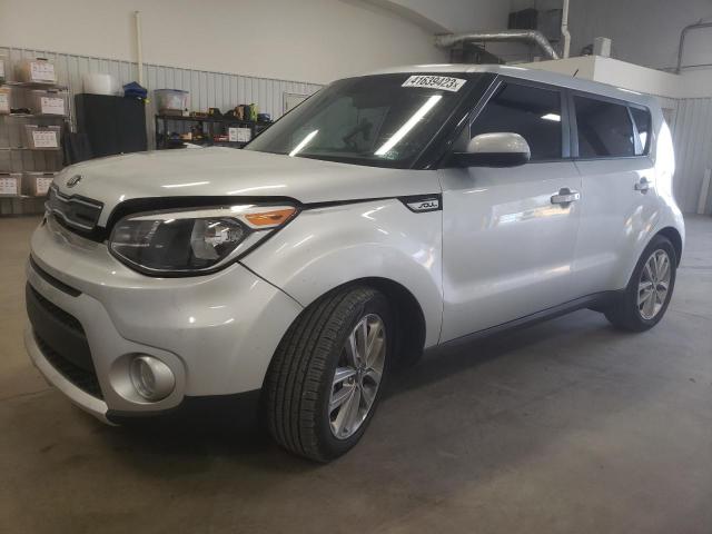 KIA SOUL + 2017 kndjp3a57h7424337