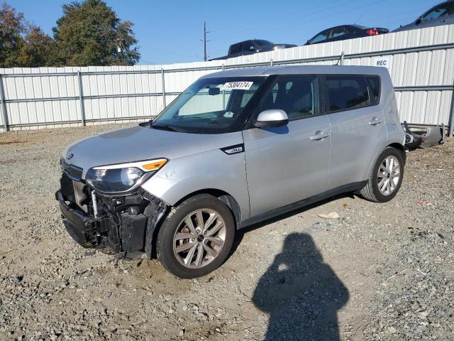 KIA SOUL + 2017 kndjp3a57h7437184