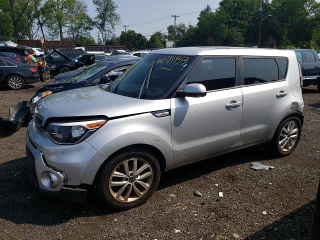 KIA SOUL + 2018 kndjp3a57j7509328