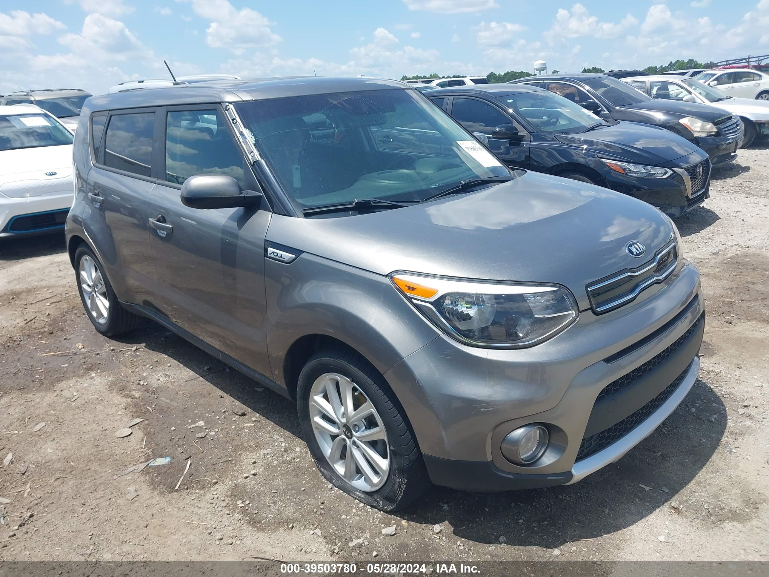 KIA SOUL 2018 kndjp3a57j7518367