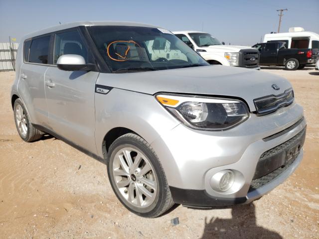 KIA SOUL + 2018 kndjp3a57j7526369