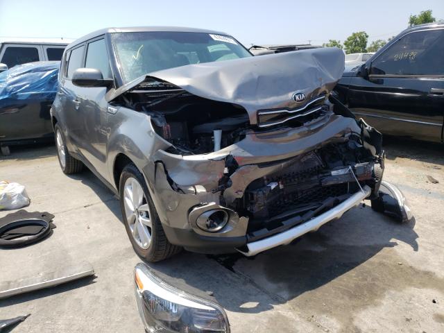 KIA SOUL + 2018 kndjp3a57j7556276