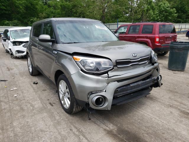 KIA SOUL + 2018 kndjp3a57j7617285