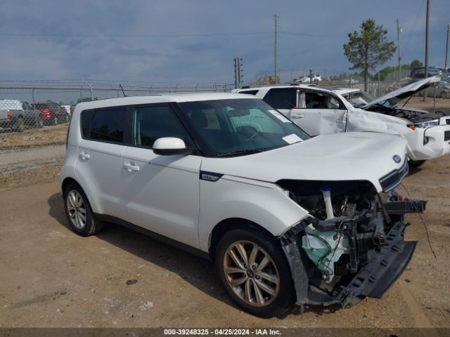 KIA SOUL 2018 kndjp3a57j7889822