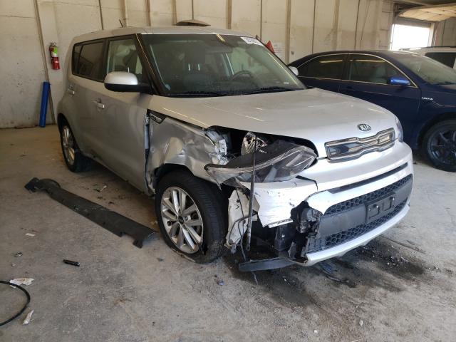 KIA SOUL + 2018 kndjp3a58j7536330