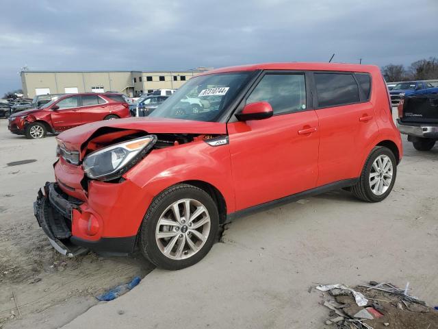 KIA SOUL + 2018 kndjp3a58j7592431