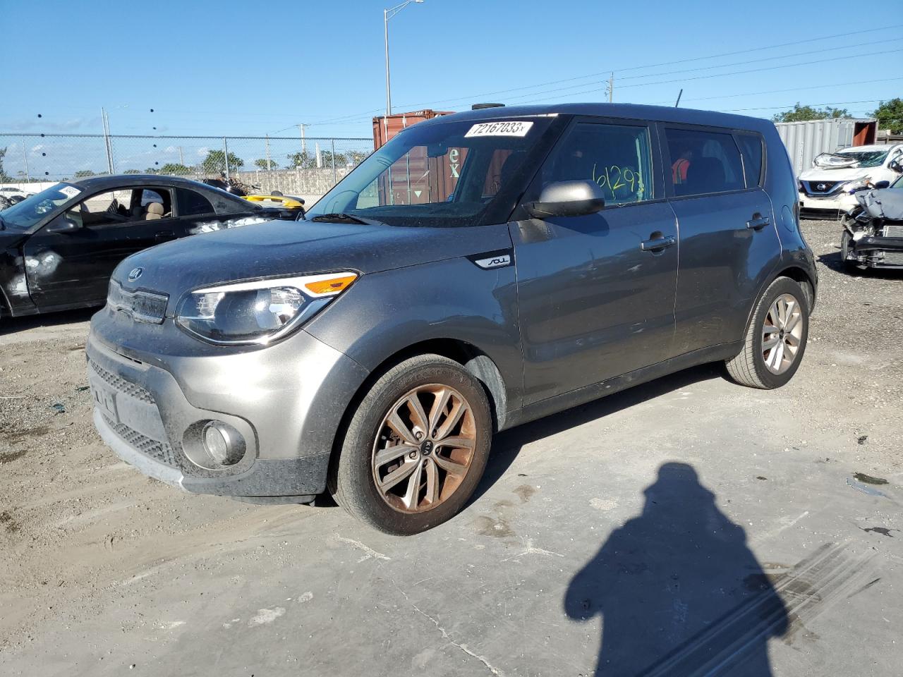 KIA SOUL + 2017 kndjp3a59h7448123