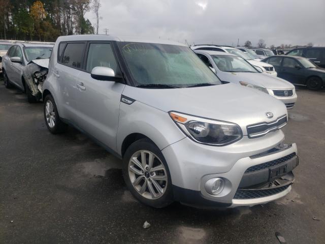 KIA SOUL + 2018 kndjp3a59j7537129