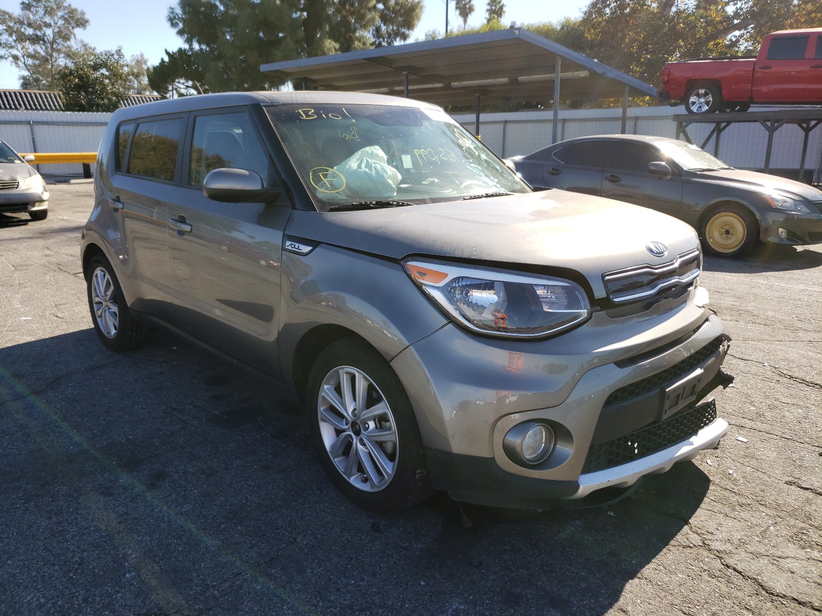 KIA SOUL + 2018 kndjp3a59j7600407