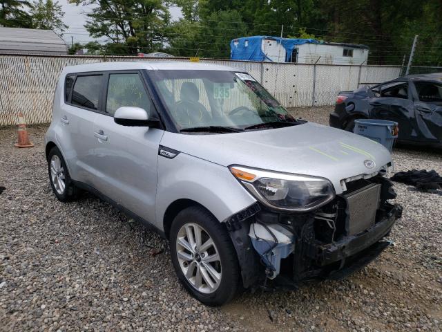 KIA SOUL + 2017 kndjp3a5xh7430598