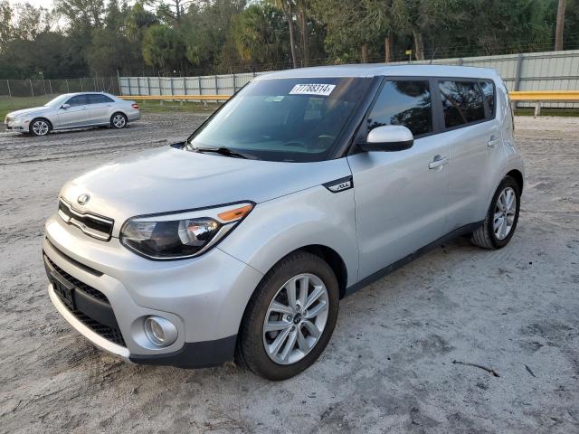 KIA SOUL + 2017 kndjp3a5xh7433162