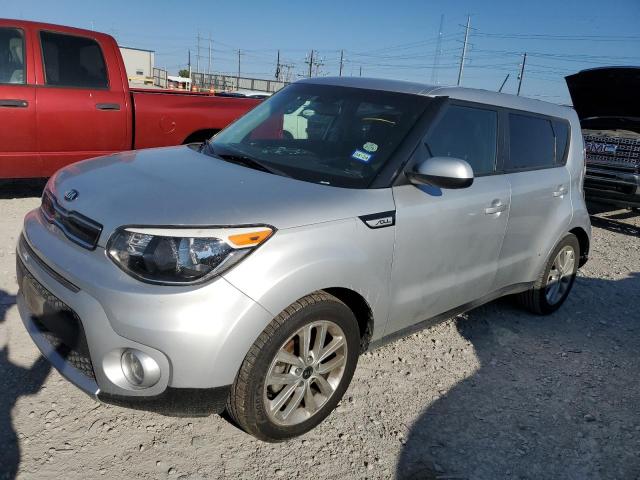 KIA SOUL + 2017 kndjp3a5xh7475606