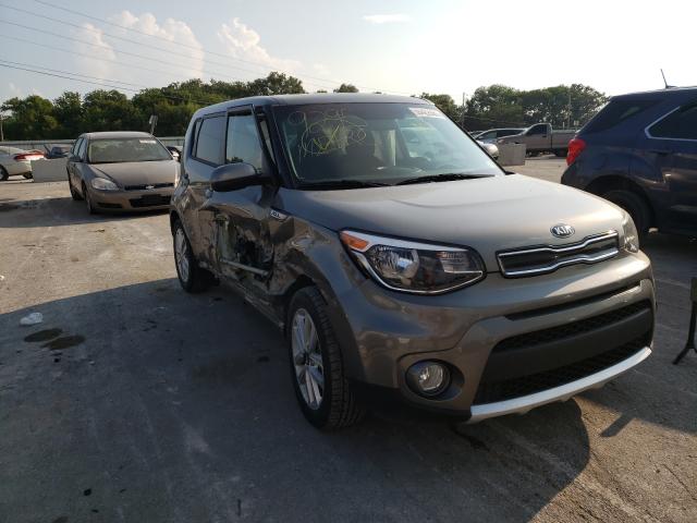 KIA SOUL + 2018 kndjp3a5xj7569295