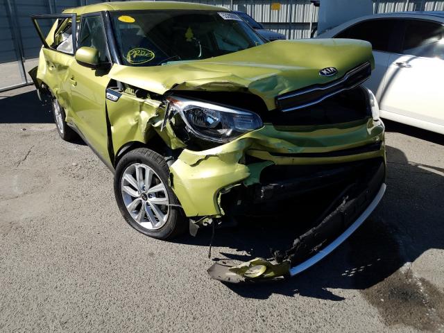 KIA SOUL + 2018 kndjp3a5xj7894920