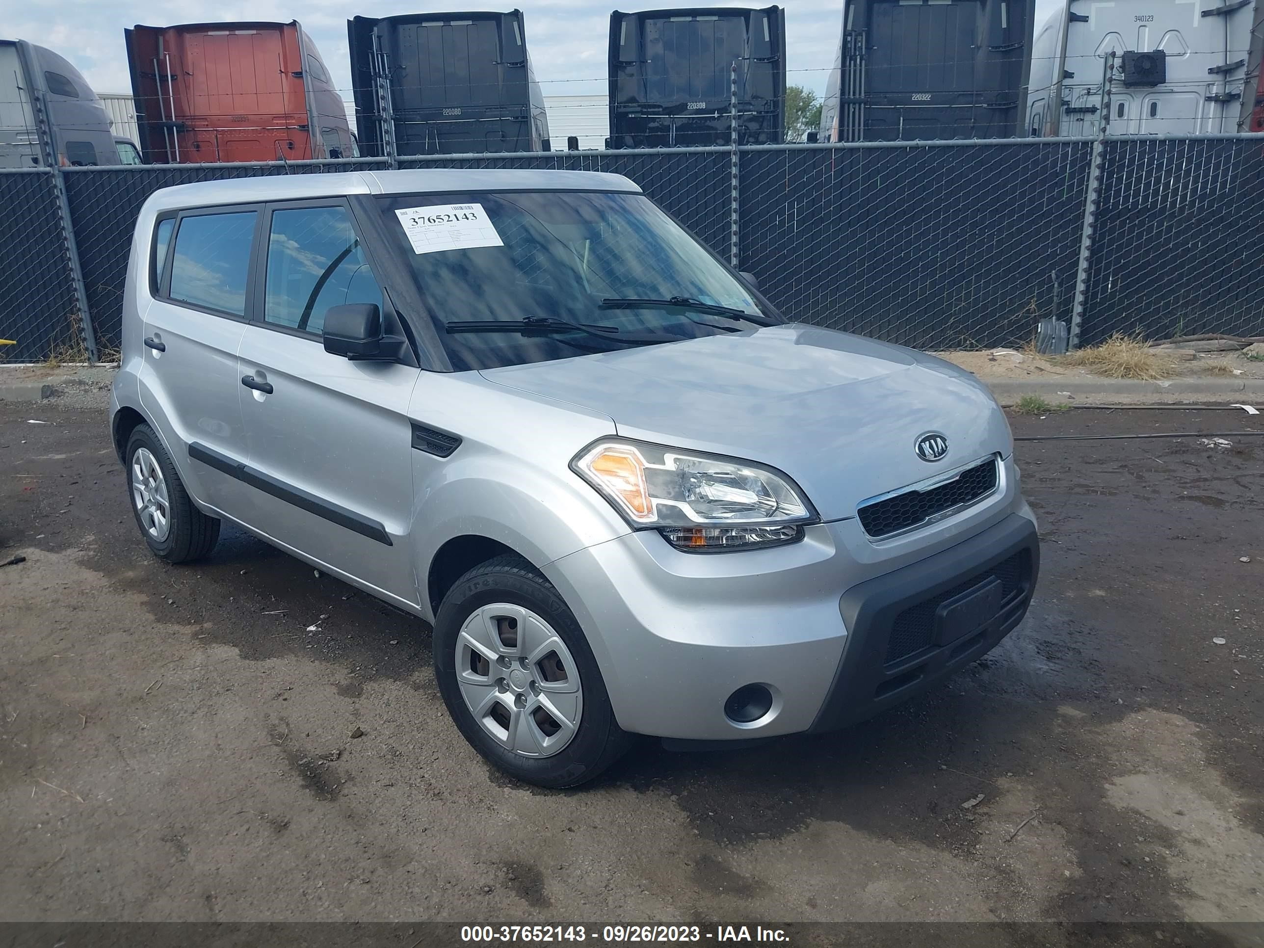 KIA SOUL 2011 kndjt2a10b7264148