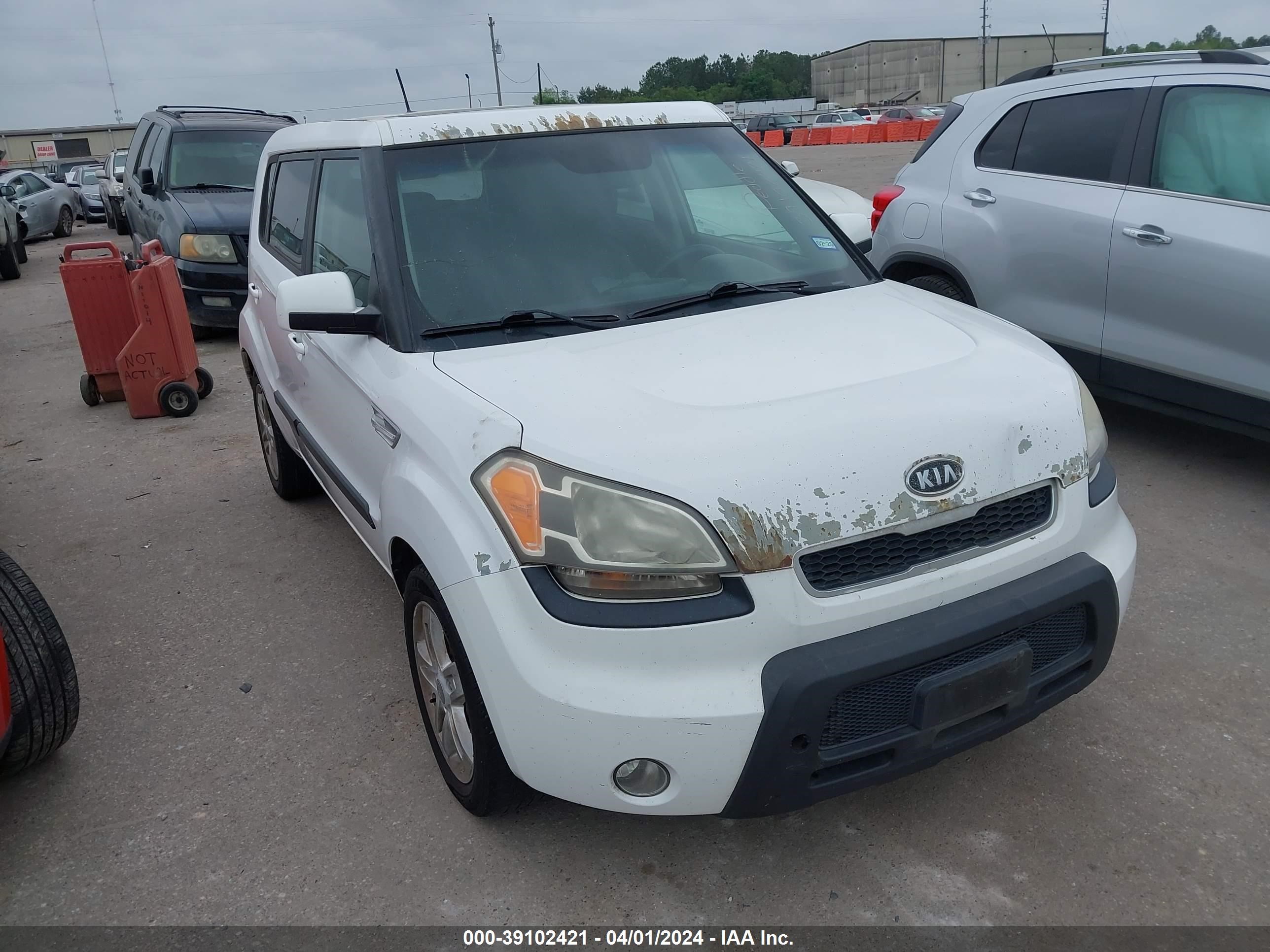 KIA SOUL 2011 kndjt2a20b7272825