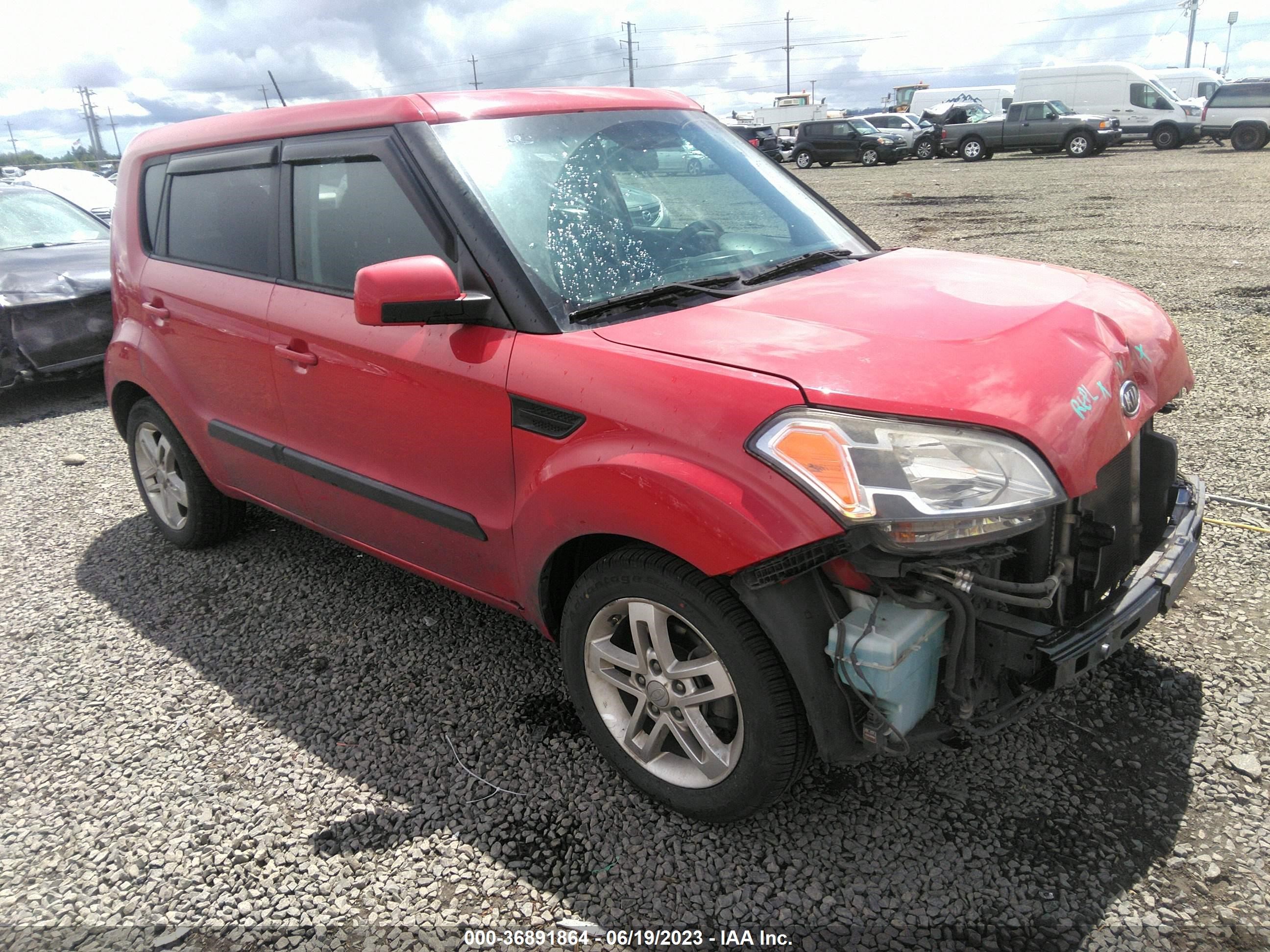 KIA SOUL 2011 kndjt2a20b7330223