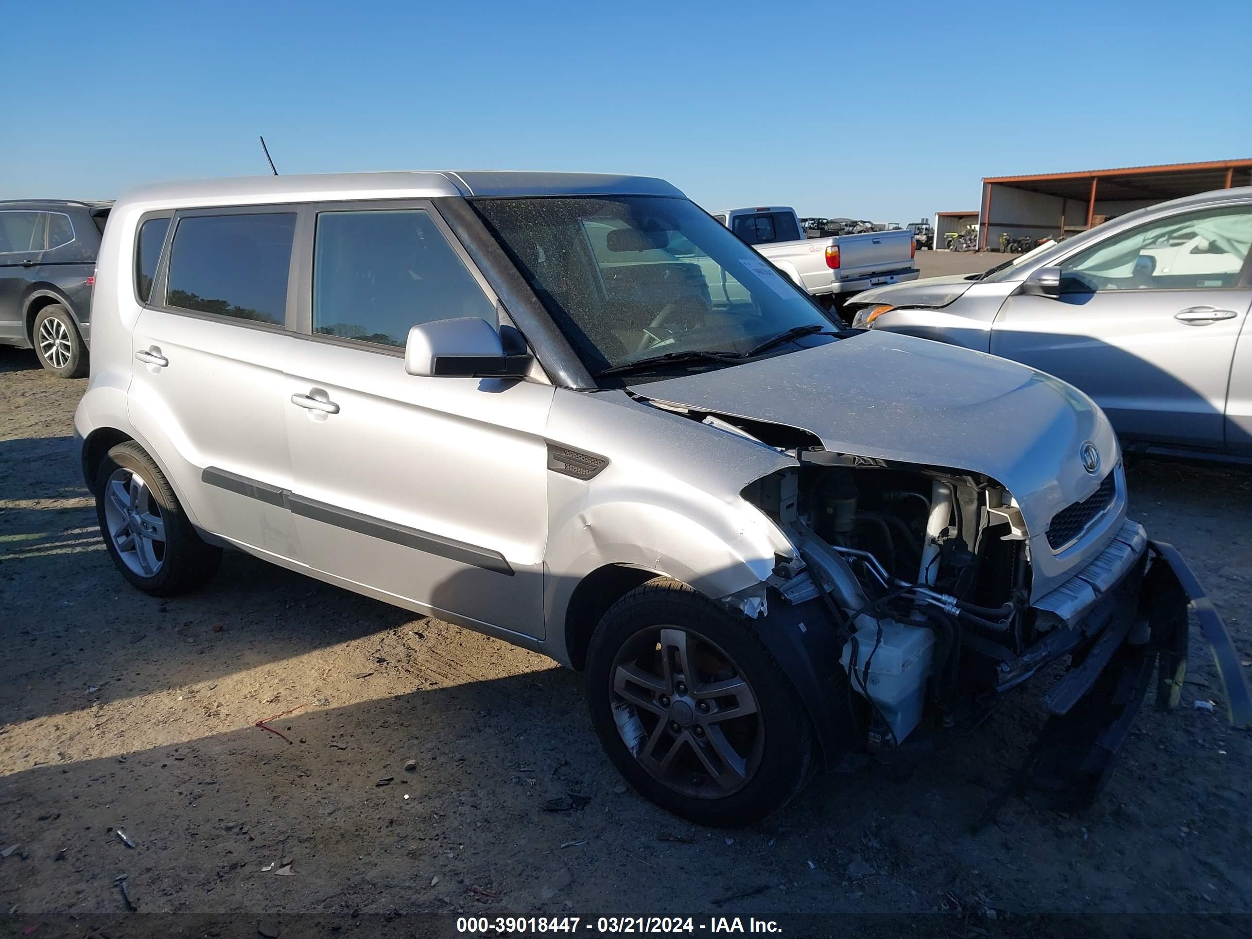 KIA SOUL 2011 kndjt2a20b7712719