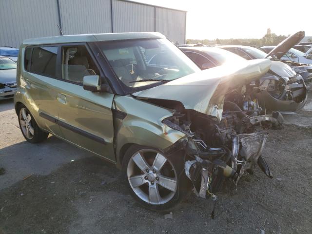 KIA SOUL + 2010 kndjt2a21a7045142