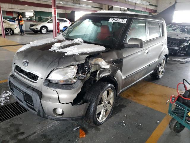 KIA SOUL + 2010 kndjt2a22a7094172