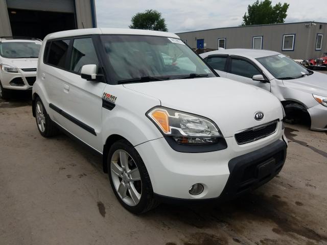 KIA SOUL + 2010 kndjt2a23a7035714